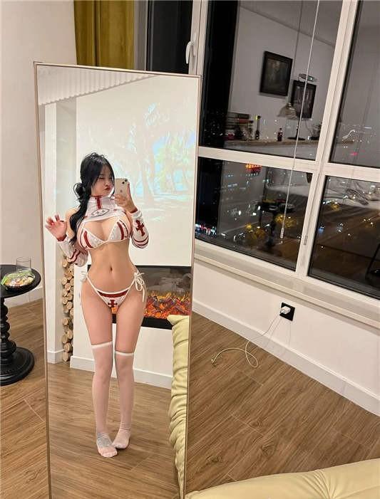 张鑫baby – 今天上大白兔 [10P/18MB]