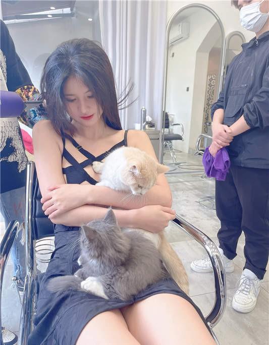 就是阿朱啊 – 洗个头而已 [22P/15MB]